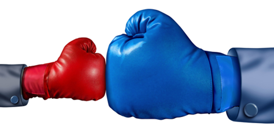 big_vs_small_boxing_gloves_2.jpg